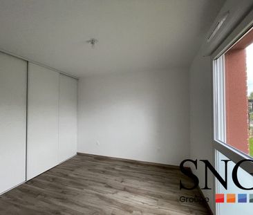 T2 AVEC TERRASSE, JARDIN ET 2 PARKINGS - Photo 3