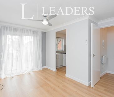 1 bedroom apartment to rent Sussex Court, Ashenground Road, Hayward... - Photo 2