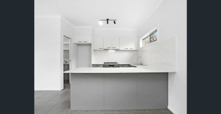 Brand new townhouse living - Photo 5