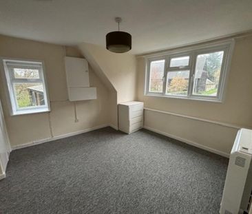 3 bedroom detached house to rent - Photo 4