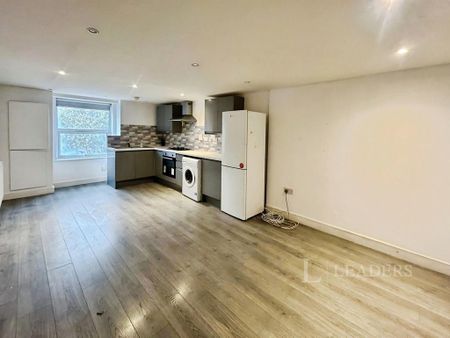 1 bedroom flat to rent - Photo 2