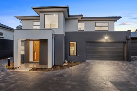 Stylish Townhouse in Superb Location - Photo 2