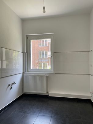 3-Zimmer-Erdgeschosswohnung mit Balkon - Photo 1