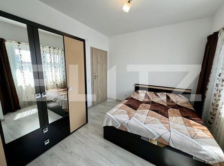 Apartament modern cu 2 camere, 65 mp, centrala si AC, zona Craiovita - Photo 3
