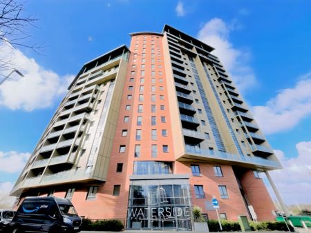 3 Bed 1 Bath - Photo 2