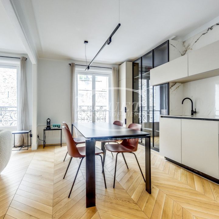 Appartement • Chaillot - Photo 1
