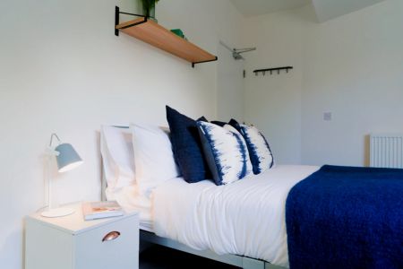 5 Bedroom House - Photo 5