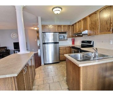 For Lease - 194 Flamborough Way, Kanata, Ontario - Photo 3