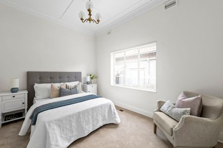 31 Ranfurlie Crescent, Glen Iris VIC 3146 - House For Rent | Domain - Photo 4