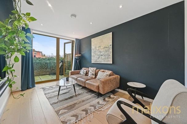 3 bedroom maisonette to rent - Photo 1