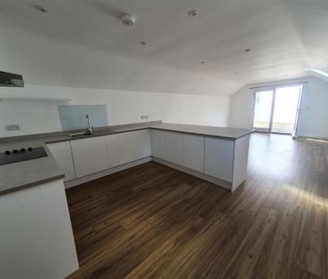 2 bedroom flat to rent - Photo 6