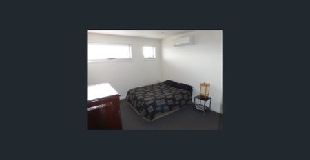 Exceptional Quality Home in Brunswick West - Photo 4