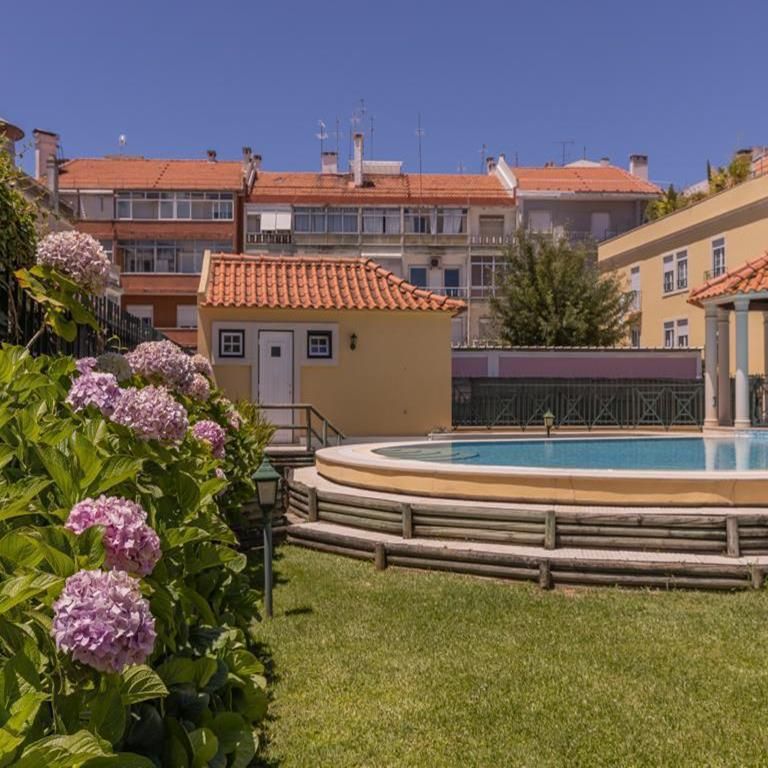 Apartamento T3 para arrendamento sem móveis com piscina e jardim no Rato em Lisboa - Photo 1