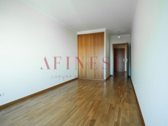 4 room luxury Apartment for rent in Centro, Lisbon - Photo 1