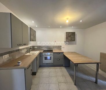 Location Maison 5 pièces 78m² DEVILLE LES ROUEN 76250 - Photo 6