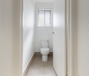 Modern Family Home in Prime Munno Para! - Photo 5