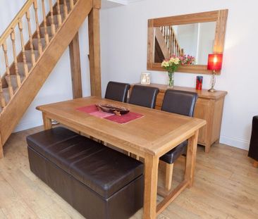 3 bedroom semi-detached house to rent - Photo 2