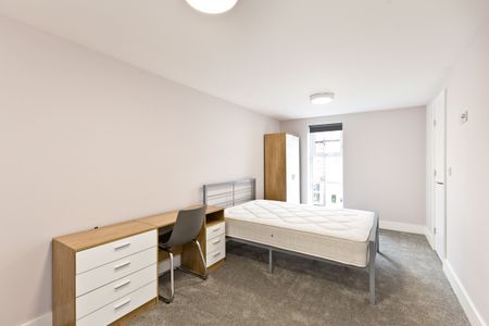 2 bedroom flat to rent - Photo 4