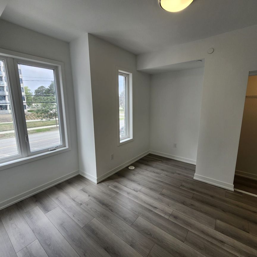 For Lease - 3079 Pharmacy Avenue Unit# 18, Toronto, Ontario - Photo 1