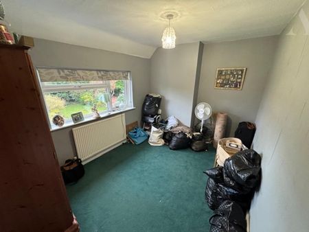 4 bedroom semi-detached house to rent - Photo 4