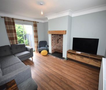 3 bedroom semi-detached house to rent - Photo 5