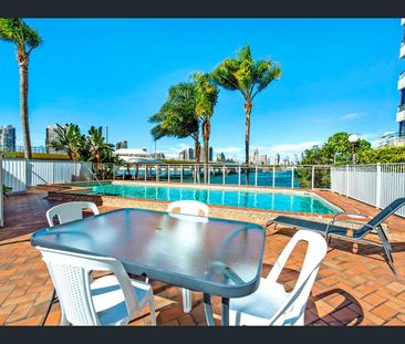 Modern studio apartment on the Southport Broadwater! - Photo 4