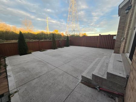 For Lease - 83 Kimborough Hollow Unit# Main, Brampton, Ontario - Photo 3