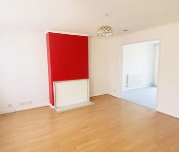 Penarrow Close, Falmouth, TR11 - Photo 1