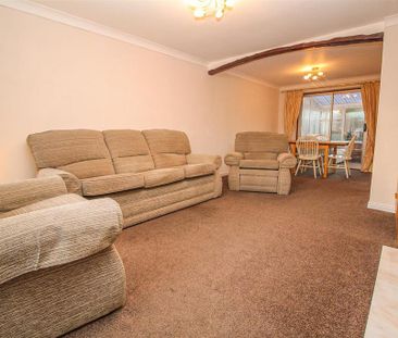 3 bedroom semi-detached house to rent - Photo 1