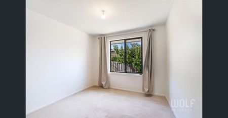 Well-Presented Unit Located In Sought After Location! - Photo 3
