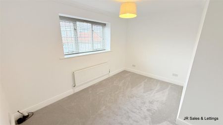 5 bedroom detached house to rent - Photo 3