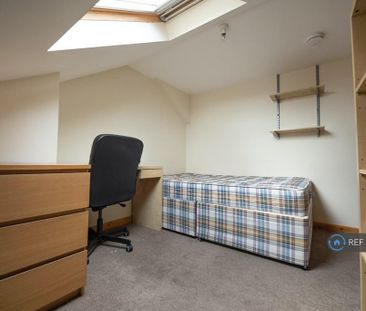 5 bedroom end of terrace house to rent - Photo 5