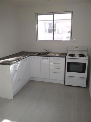 3/12 Stewart Drive, Newlands - Photo 2