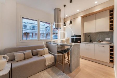 Piso de alquiler en C. del Molino de Viento, Universidad - Malasaña - Foto 2