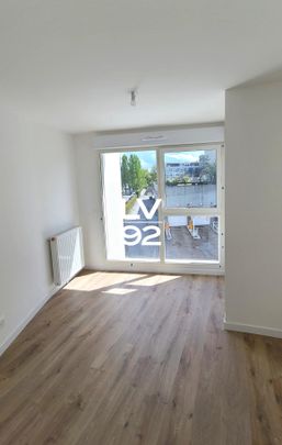 Location Appartement 4 pièces 85m² ASNIERES SUR SEINE 92600 - Photo 1