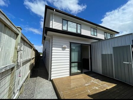 Charming 2BR Unit - Flat Bush, Auckland - Photo 3