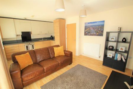 2 bedroom apartment to rent - Photo 2