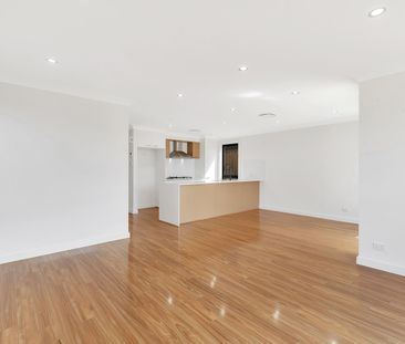 124 Hannaford Avenue, Box Hill NSW 2765 - House For Rent | Domain - Photo 3