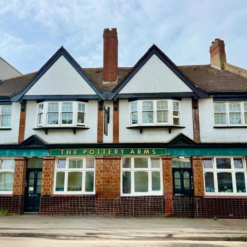 Flat 3, 25c Clayponds Lane, London TW8 0BN - Photo 1