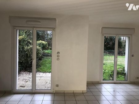 A LOIUER BOUGUENAIS LES COUETS GAUDINIERE - Maison T6 - 4 chambres - garage et jardin - Photo 2