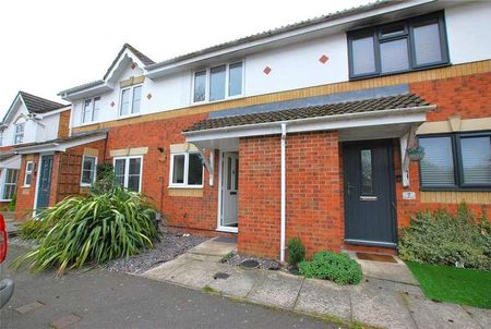 Viscount Close, Ash Vale, Aldershot, Surrey, GU12 - Photo 3