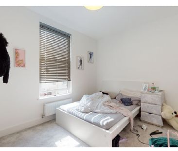 Room in a Shared Flat, Lea Bridge Road, E10 - Photo 1