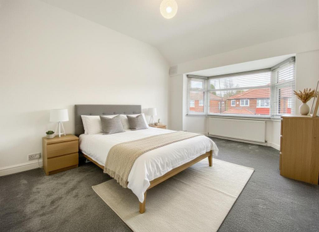 3 bedroom semi-detached house to rent - Photo 4