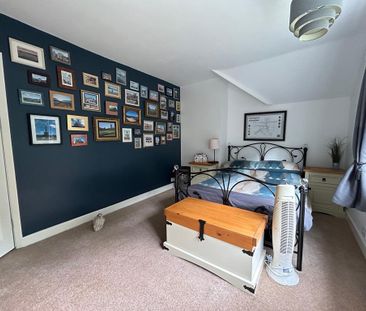 2 bedroom end of terrace house to rent - Photo 4