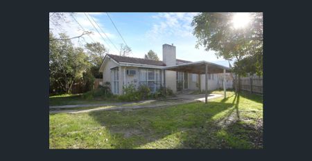 Clean family home with Polished floor boards throughout - Photo 5