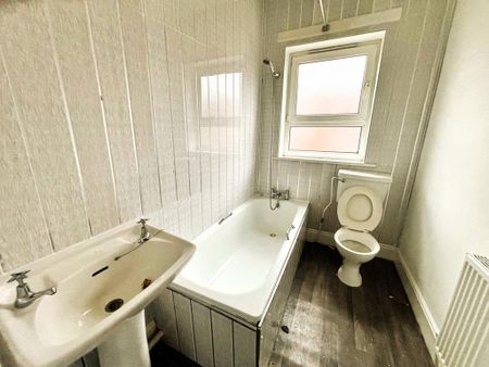 2 bedroom terraced house to rent - Photo 5