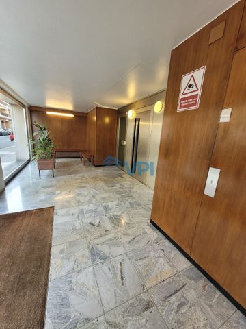 Spacious 6-room apartment in the heart of Eaux-Vives - Foto 5