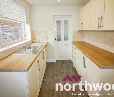 2 bedroom semi-detached house to rent - Photo 2