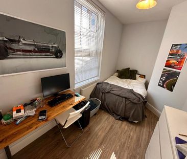 6 bedroom duplex to rent - Photo 4