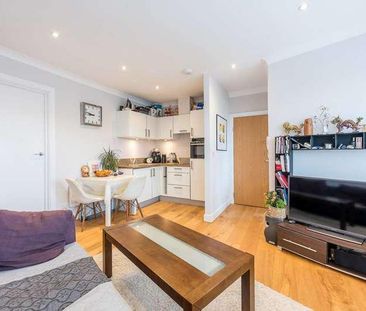 High Street, Acton, W3 - Photo 1